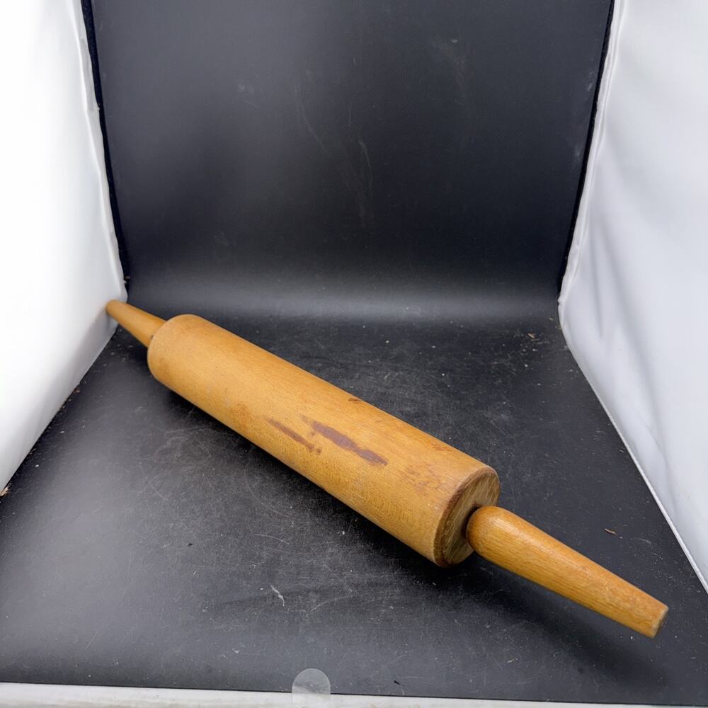 Vintage 17” Wooden Rolling Pin Farmhouse Primitive Kitchen Baking Dough Roller